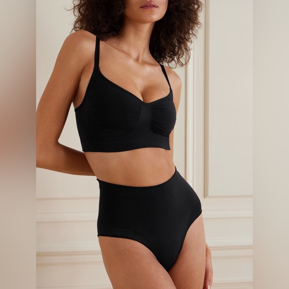 Skims | Seamless Sculpt Mid Waist Brief Onyx Size S Strong Compression Black - Picture 3 of 12